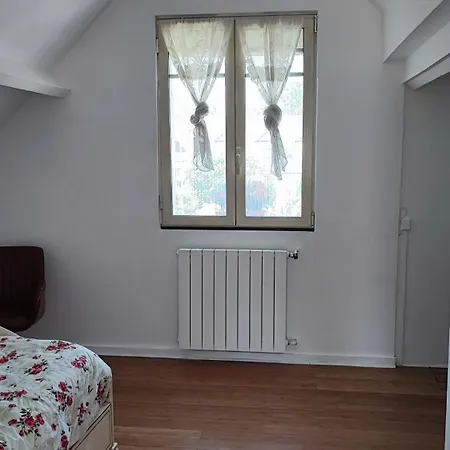A Louer Dans Maison A 77500 شيل
