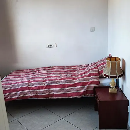A Louer Dans Maison A 77500 منزل للإقامة